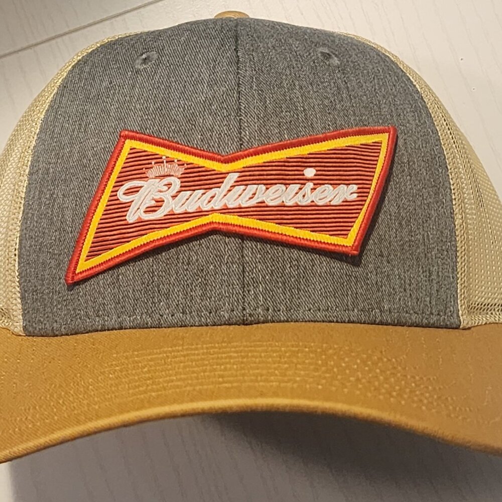 Budweiser Heather Grey/Birch/Amber Gold Mesh Low Profile Snapback Trucker Hat